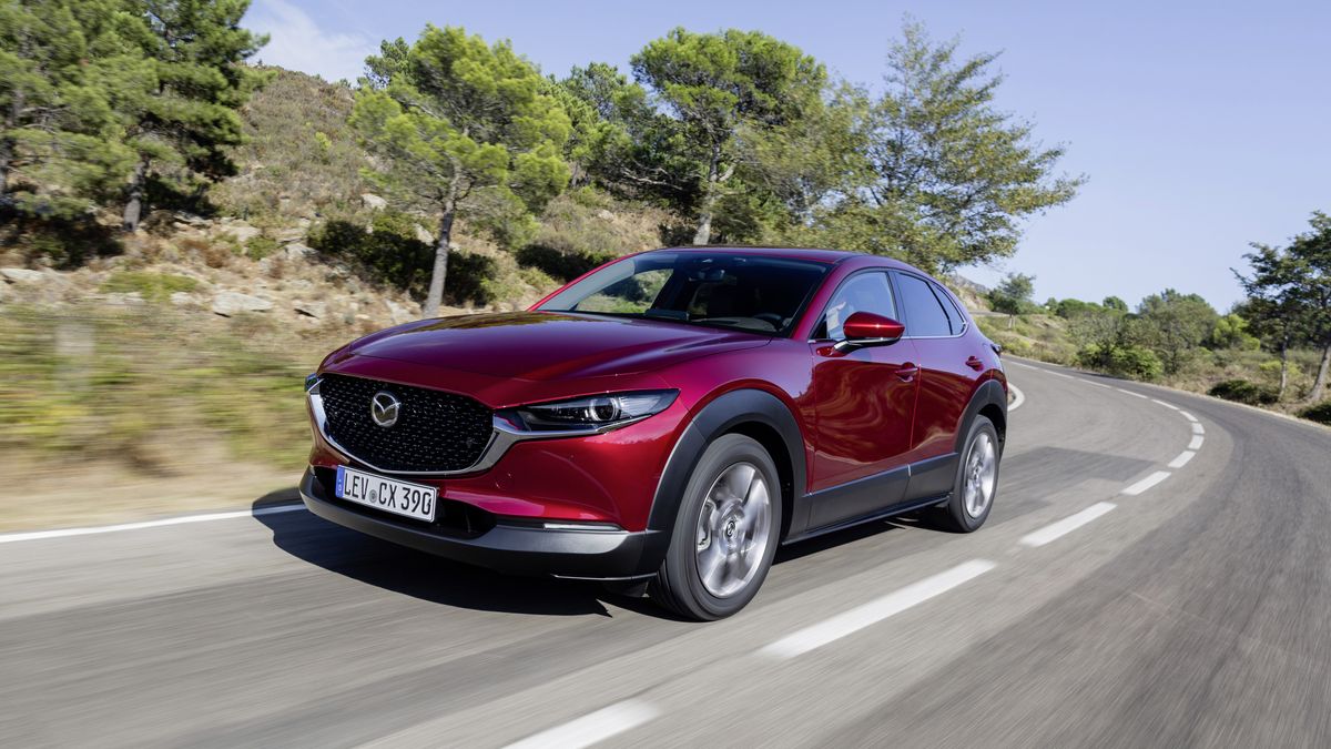 Lo sviluppo del nuovo indicatore di direzione di Mazda ha richiesto due anni.  I designer si sono ispirati al battito del cuore umano
